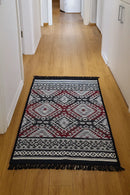 Alfombra turca hecha a mano con patrones tradicionales de Anatolia.