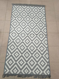 Alfombra decorativa turca 80×150 para interior elegante.