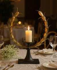 CANDELABRO DECORATIVO EN METAL DORADO Y NEGRO