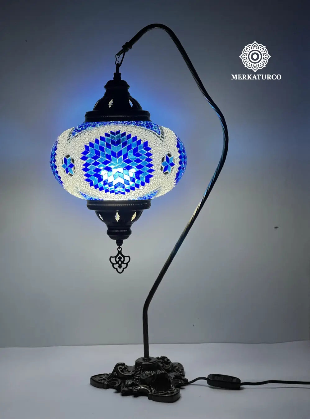 ARTE TURCO QUE ILUMINA CON ELEGANCIA - LAMPARA DE MESA CISNERO #5 MODELO 4