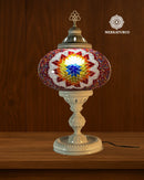 Lámpara de mesa turca artesanal Torre 5 modelo 2 con mosaico hecho a mano y base metálica de Merkaturco.