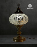 Lámpara de mesa turca artesanal Torre 5 de Merkaturco, iluminación oriental con arte, color y tradición.