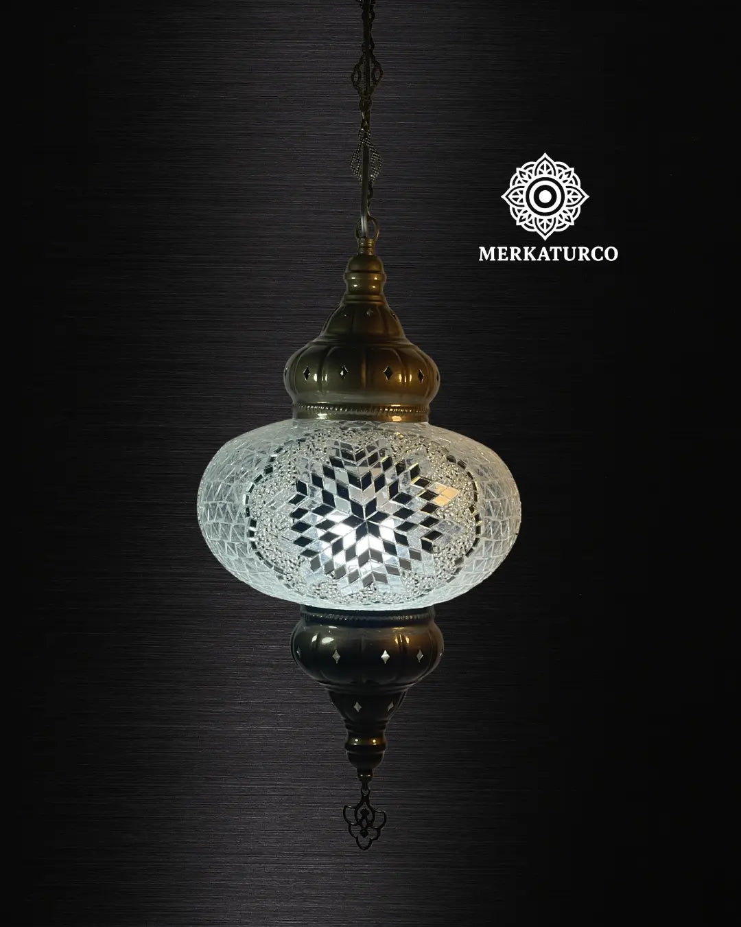 Lámpara artesanal turca para iluminación decorativa de interiores.  