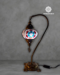 lampara-turca-mosaico-mesa-cisnero-2-modelo-2-fondo-concreto