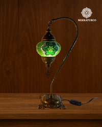 lampara-turca-mosaico-mesa-cisnero-2-modelo-3-fondo-madera