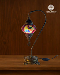 lampara-turca-mosaico-mesa-cisnero-2-modelo-8-fondo-madera