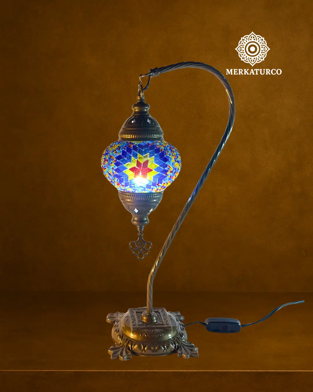 lampara-turca-mosaico-mesa-cisnero-2-modelo-9-fondo-dorado