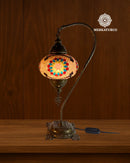 lampara-turca-mosaico-mesa-cisnero-3-modelo-1-fondo-madera