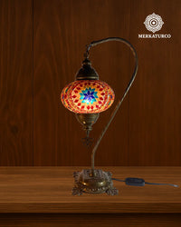 lampara-turca-mosaico-mesa-cisnero-3-modelo-2-fondo-madera