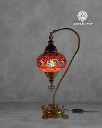 lampara-turca-mosaico-mesa-cisnero-3-modelo-3-fondo-concreto