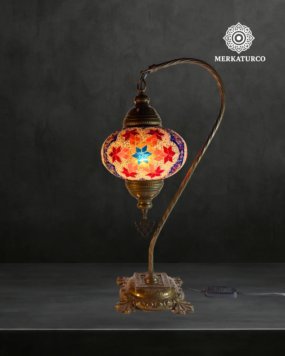 lampara-turca-mosaico-mesa-cisnero-3-modelo-5-fondo-oscuro