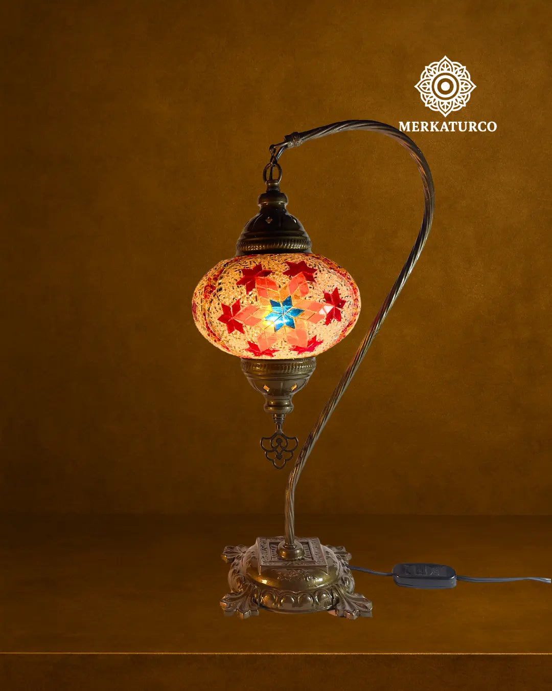 lampara-turca-mosaico-mesa-cisnero-3-modelo-6-fondo-dorado