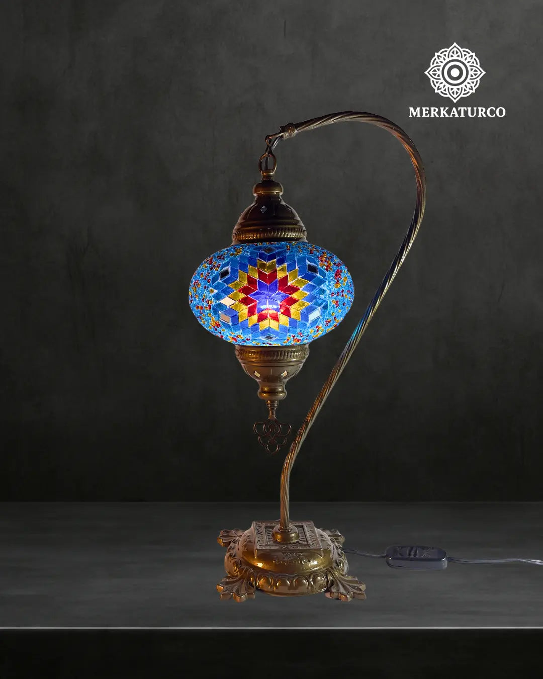 lampara-turca-mosaico-mesa-cisnero-3-modelo-8-fondo-oscuro