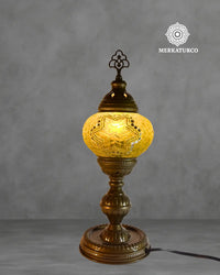 lampara-turca-mosaico-mesa-torre-2-corto-modelo-1-fondo-concreto