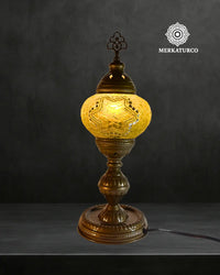 lampara-turca-mosaico-mesa-torre-2-corto-modelo-1-fondo-oscuro