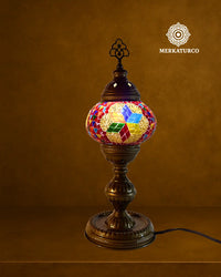 lampara-turca-mosaico-mesa-torre-2-corto-modelo-2-fondo-dorado