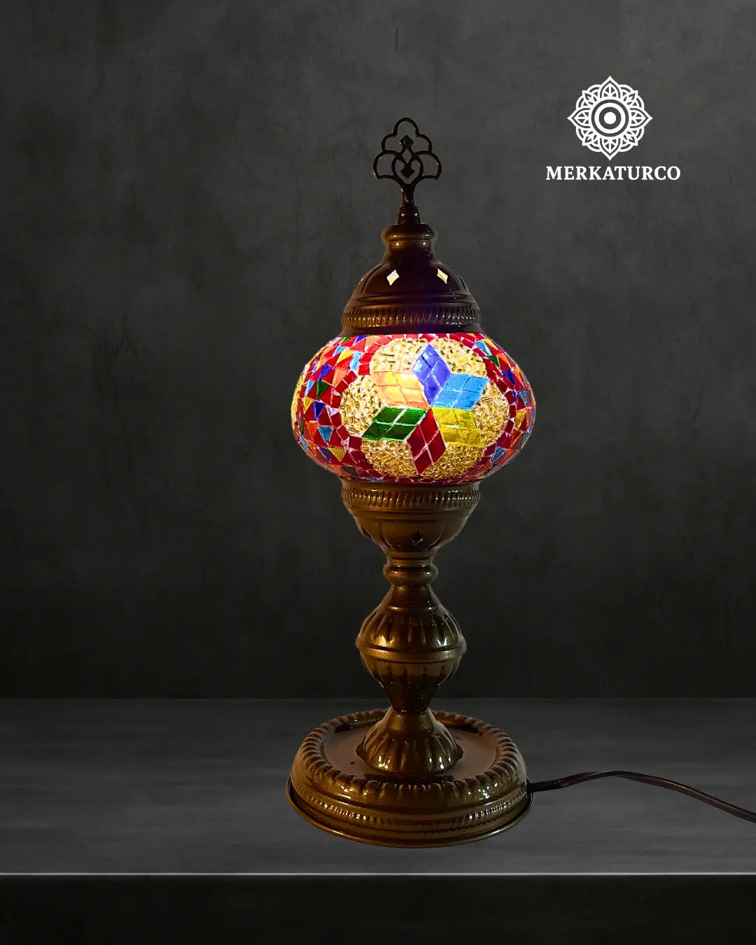 lampara-turca-mosaico-mesa-torre-2-corto-modelo-2-fondo-oscuro