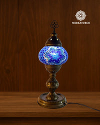 lampara-turca-mosaico-mesa-torre-2-corto-modelo-4-fondo-madera