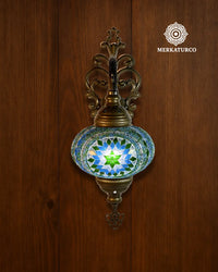 lampara-turca-mosaico-pared-3-modelo-3-fondo-madera