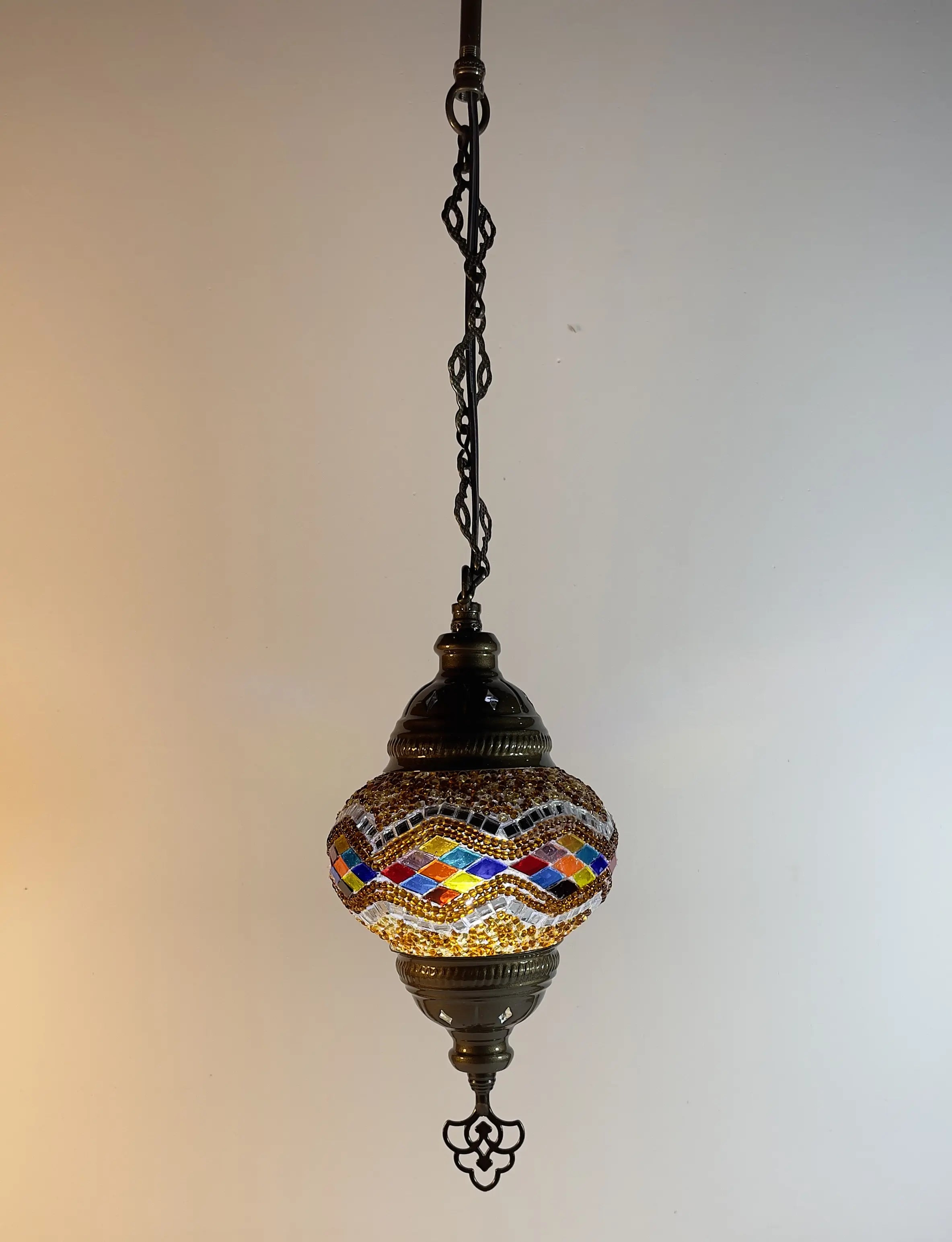 lampara-turca-mosaico-colgante-2-modelo-1-fondo-blanco
