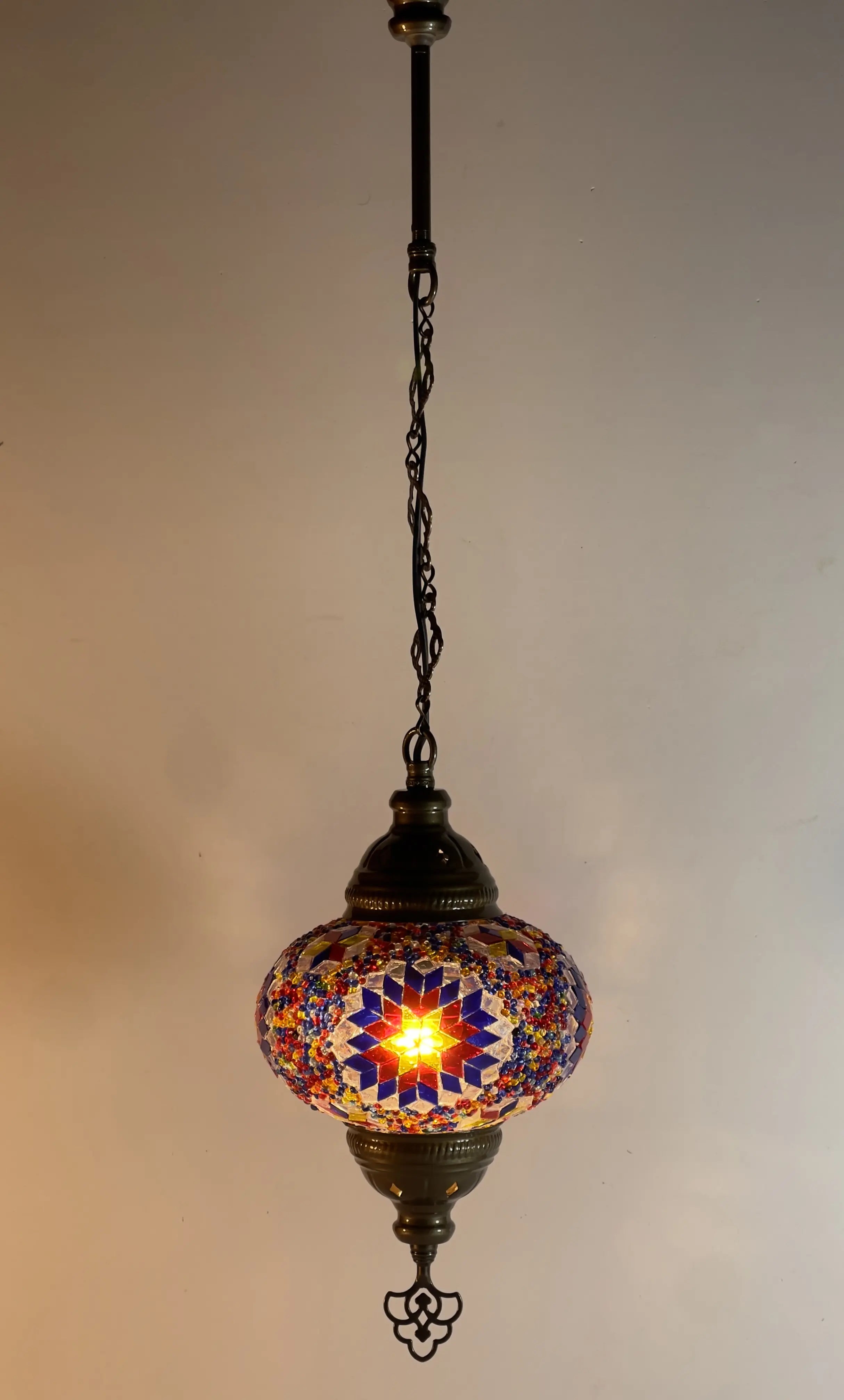 lampara-turca-mosaico-techo-colgante-3-modelo-3-fondo-blanco