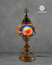 lampara-turca-mosaico-mesa-torre-3-corto-modelo-2-fondo-concreto