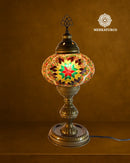 lampara-turca-mosaico-mesa-torre-3-corto-modelo-3-fondo-dorado