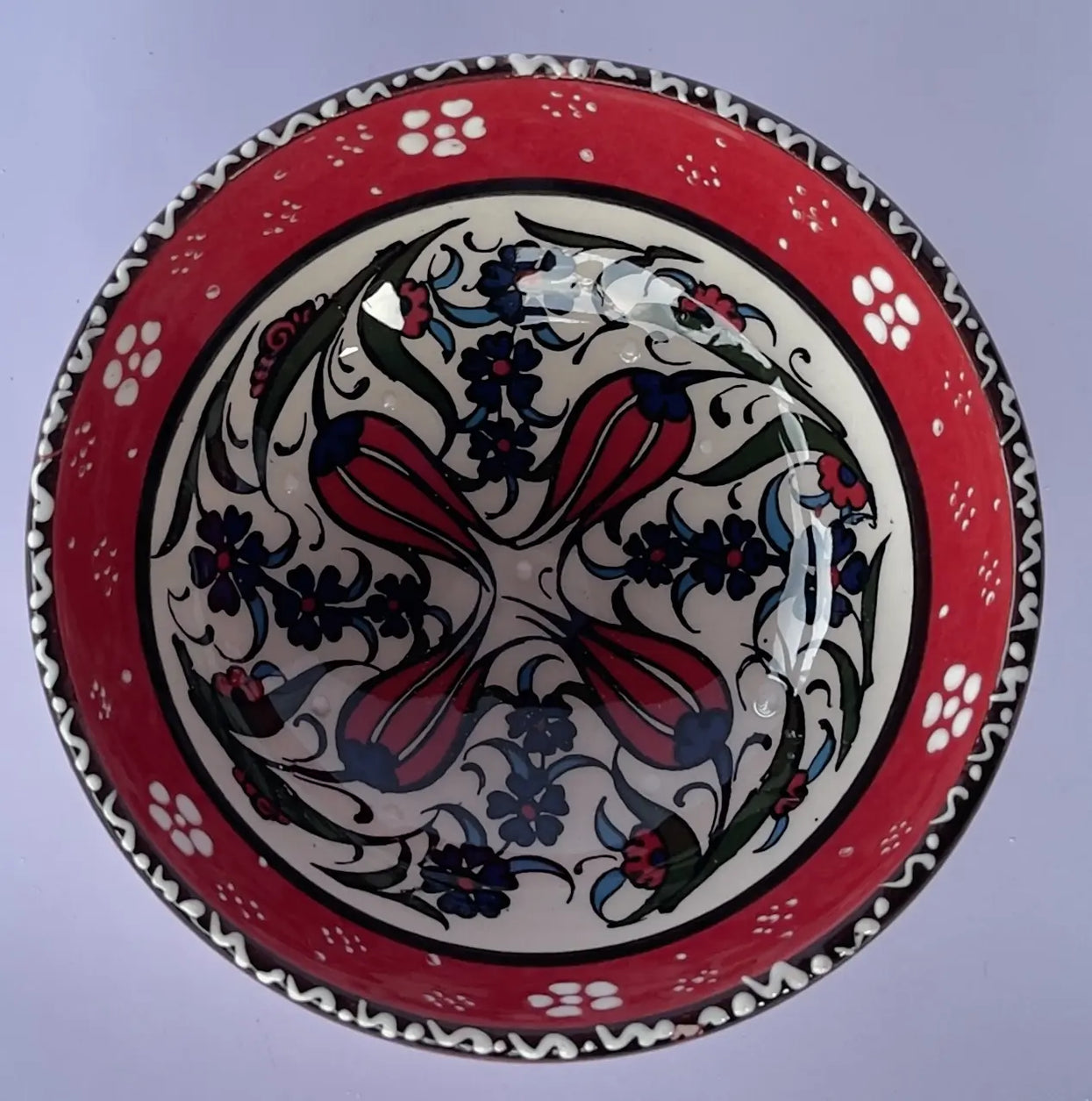 ELEGANCIA ARTESANAL EN TAMANO PERFECTO - PLATO HONDO DECORATIVO DE CERAMICA – 12CM